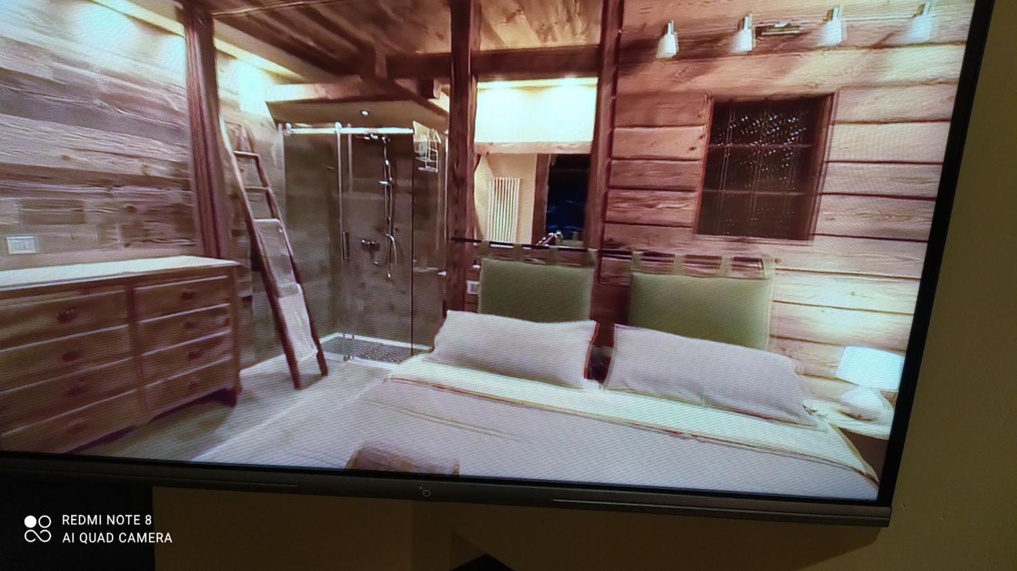 Chalet Con Jacuzzi Vista Montagne Aoste Extérieur photo